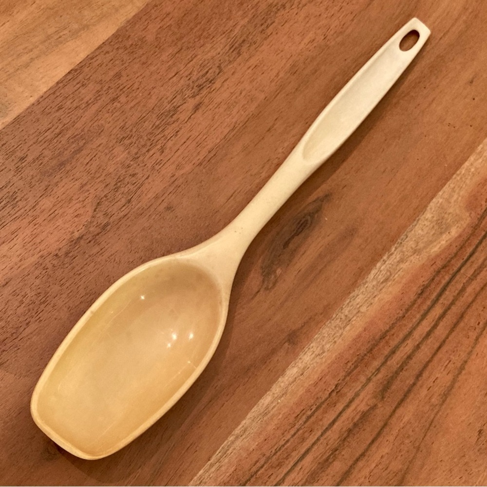 Vintage Foley Cream/Tan Solid Plastic Kitchen Spoon